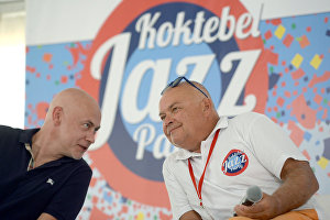 Koktebel Jazz Party Art Director Mikhail Ikonnikov and Rossiya Segodnya Director General Dmitry Kiselev at a news conference on the opening of theKoktebel Jazz Party – 2015 international jazz festival.
