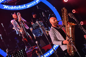 Jazz musician Sergei Golovnya performs at the Koktebel Jazz Party 2020 in Crimea