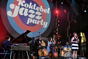 Members of Double Bass Project, from right: Hiske Oosterwijk, Gregory Hutchinson, Darya Sokolova and Makar Novikov perform at the Koktebel Jazz Party 2017 festival